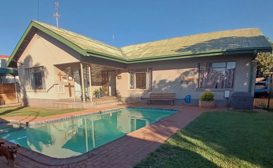 3 Bedroom Property for Sale in Albertynshof Northern Cape